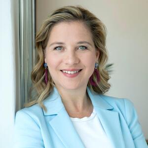 Angela Heitzinger Angela Heitzinger