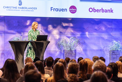 Zukunftsforum 2024 - Frauen gestalten Zukunft Zukunftsforum 2024 - Frauen gestalten Zukunft