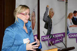 Beate Zechmeister (Leiterin Frauenreferat)