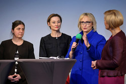 Podiumsdiskussion rund um den Internationalen Frauentag mit Bundestagspräsidentin a.D. Rita Süssmuth