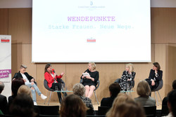WENDEPUNKTE - Starke Frauen. Neue Wege. | 
Expertinnentalk anlässlich des Internationalen Frauentages 2020
